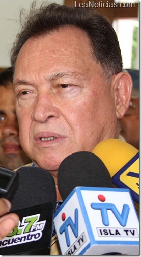 GOBERNADOR DECLARANDO