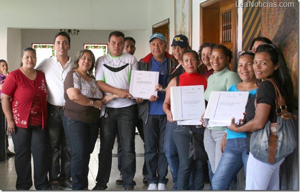 Gobernación entrega proyectos para mejorar viviendas foto 1