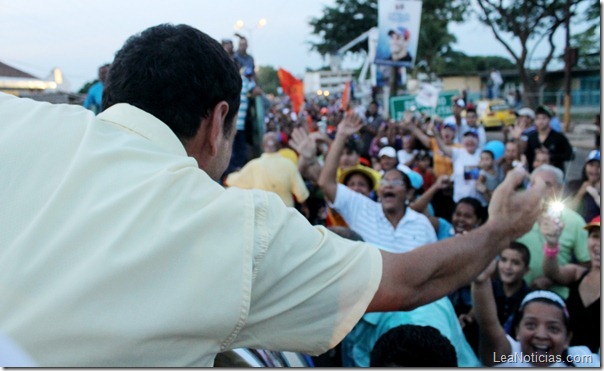 Henrique_Capriles_Puerto_Cabello_ (5)