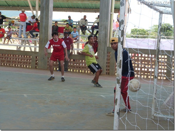 Los jóvenes participan activamente en las distintas disciplinas deportivas de los Juegos Intercomunas