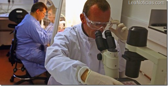 niña cavernicola niña cavernicola