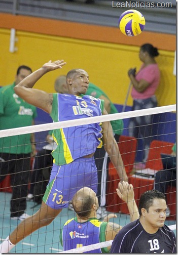 FOTO 1- HENDERSON ESPINOZA