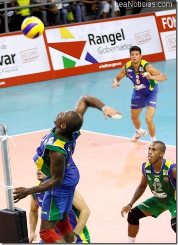 Superliga de Voleibol Venezolana. Huracanes de Guayana resive  Vikingos de Miranda
FOTO: Orlando Gómez
