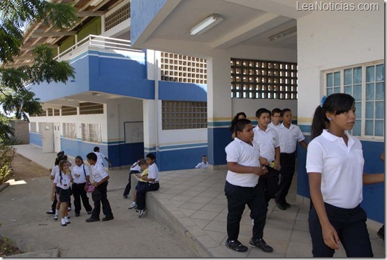 FOTO 4 LICEO DE LAS GILES 