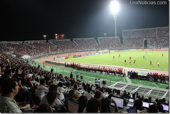 LLenazo Estadio JAA