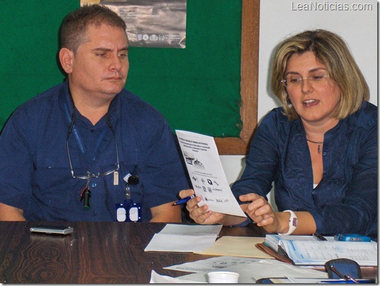 Parte del comité organizador explicando finalidad del Congreso