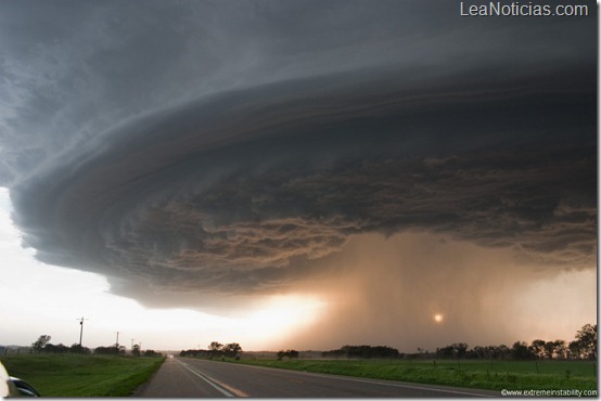 Sun shines under long-lived supercell moving across northeast Nebraska May 28, 2004, almost following highway 12 from Niobrara down to Sioux City perfectly.