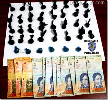 Droga y dinero incautado al presunto traficante.