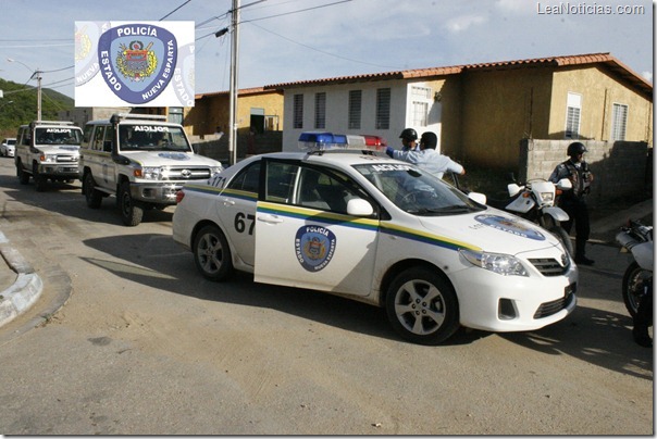 FOTO 2- La policía estadal se encuentra activa trabajando en el Plan de Seguridad Navidad 2012
