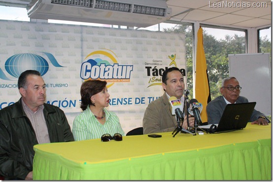 Gobierno Democrático del Táchira y Cotatur unen esfuerzos para encender la navida sancristobalense