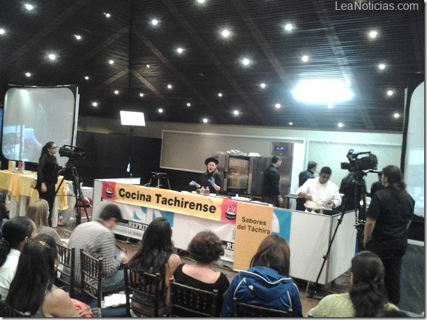 Los chefs tachirenses en plena exhibición Los chefs tachirenses en plena exhibición