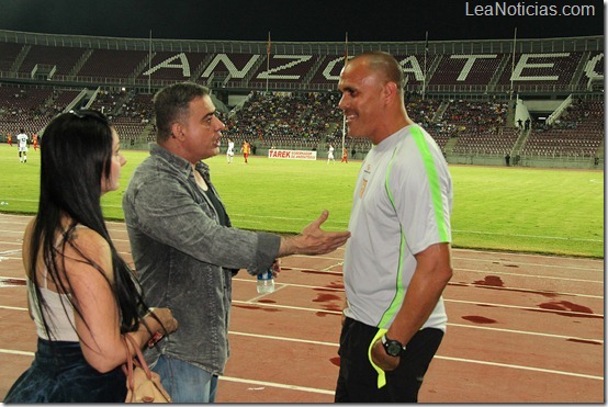 PRENSA  IMG_4595