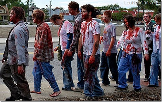 zombie-walk-detroit01