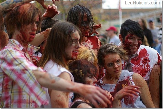 zombie-walk-detroit02