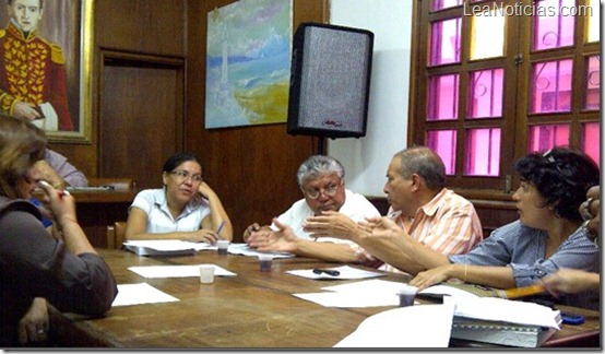 Concejo-Alcalda-y-entes-descentralizados-de-Garca-discuten-presupuesto-para-2013-1