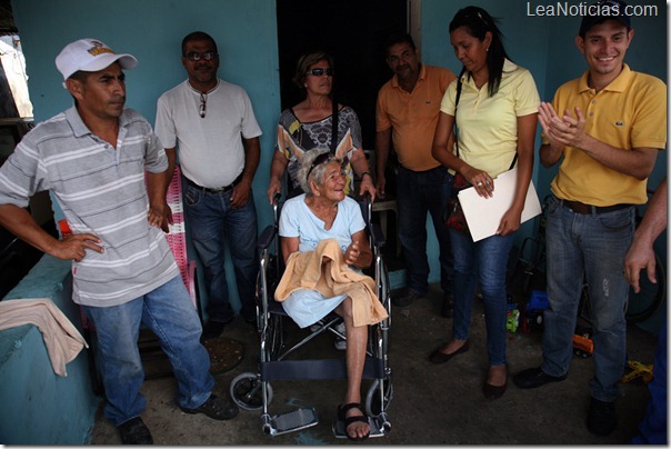 FOTO 1 Gobernación de Monagas beneficia