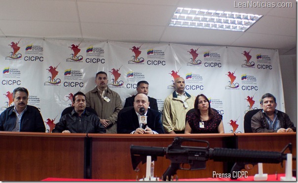 Foto rueda de prensa (4)