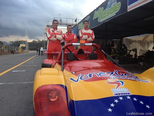 Los pilotos venezolanos Lombardo, Gelvez y García