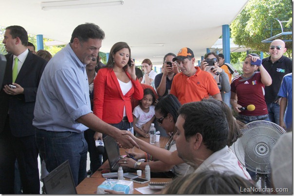 Pablo_Perez_Elecciones_Regionales_16-D_Zulia_ (3)