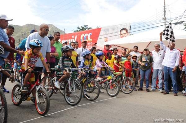 Vuelta Ciclística Pedaleando con Aristóbulo se efectúo en el municipio Guanta-1 p