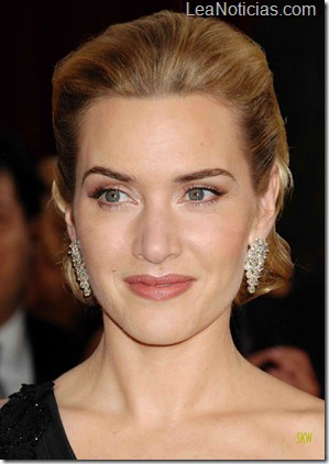 kate_winslet_oscar_red_carpet_62