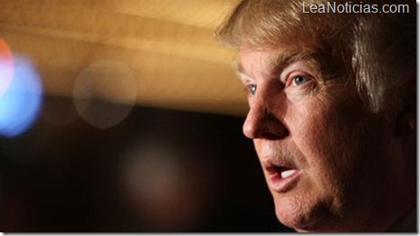 magnate-Donald-Trump-AP_NACIMA20121218_0421_6