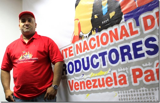 Camilo Marttin Frente Nac Empresarios y productores con Chavez-7 si