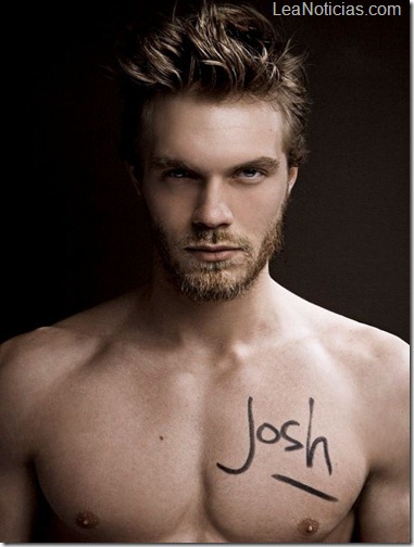 Josh-Dibble-Hot-Male-Model-Burbujas-De-Deseo-03-595x790