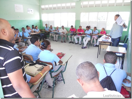 estudiantes-taller-adicciones-drogas