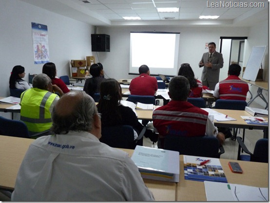 preparación-inspectores-aeronauticos-mercancia-peligrosa-inac