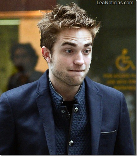 robert-pattinson-dodges-kristen-stewart-questions-on-today-26