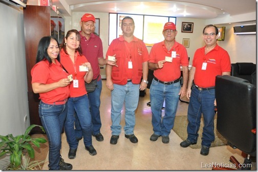 trabajadores-discapacitados-reciben-certificado-de-conapdis-bolipuertos-