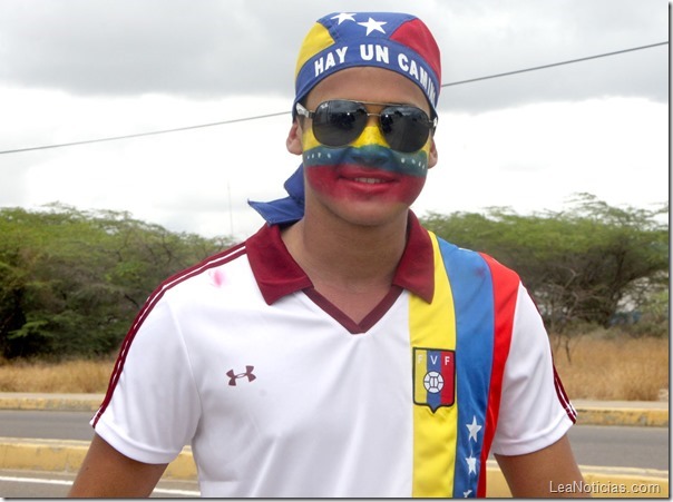 Capriles_en_Falcon_aumentare_sueldo_minimo_en_40_por_ciento_CAMPAnA_ (1)