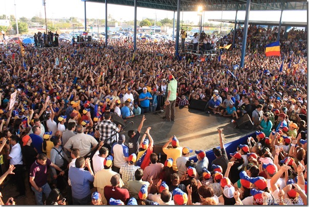 asi-fue-la-visita-de-capriles-a-cabimas-estado-zulia (11)