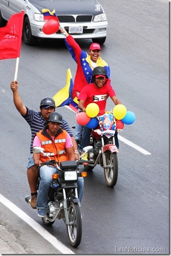 caravana_petroleros_anzoategui_apoyo_hugo_chavez_ (1)