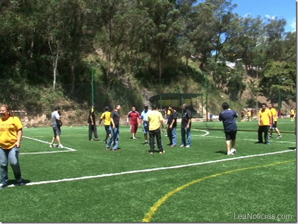 concejales-y-diputados-de-caracas-combaten-la-delincuencia-con-deporte