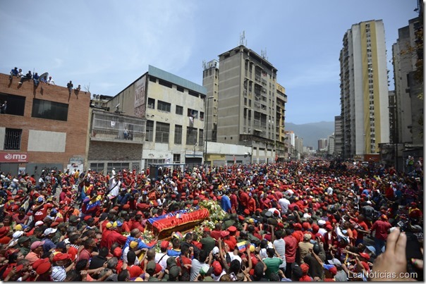 VENEZUELA-CHAVEZ-DEATH-FUNERAL-CORTEGE