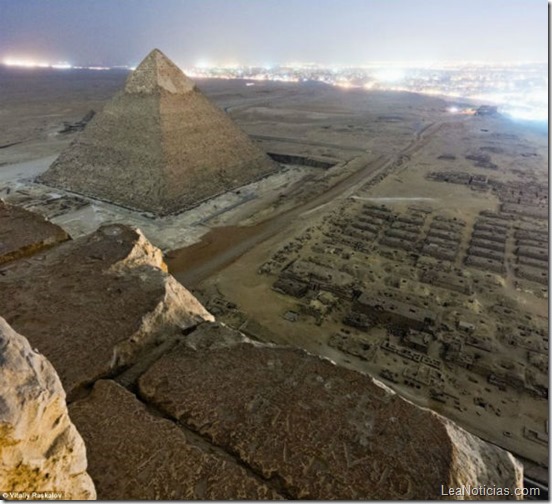 fotos-ilegales-piramides-giza-10