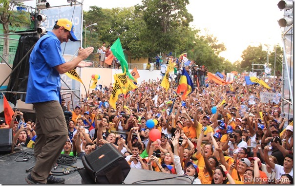 henrique-capriles-radonski-en-el-estado-vargas (10)