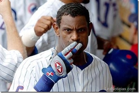 sammy-sosa-en-venezuela-para-rendir-tributo-a-chávez