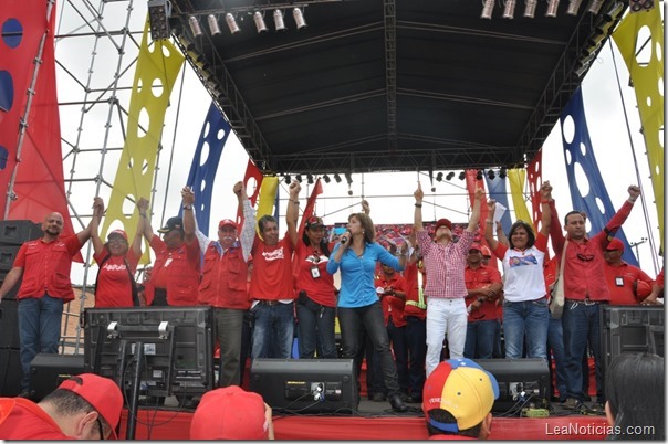 Bolipuertos_homenaje_chavez_1_mes_ (12) Bolipuertos_homenaje_chavez_1_mes_ (12)