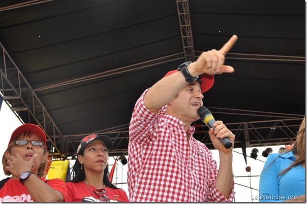 Bolipuertos_homenaje_chavez_1_mes_ (18) Bolipuertos_homenaje_chavez_1_mes_ (18)