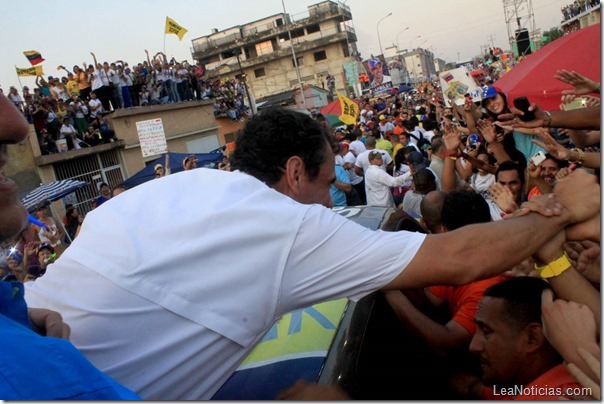 Capriles_Carabobo_Campaña_14-A_ (1)