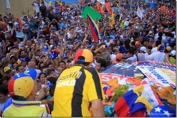 Capriles_San_Cristobal_Campaña_Maldicion_ (9)