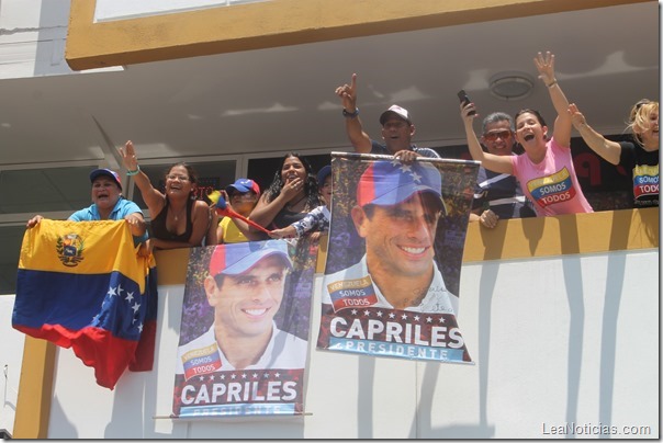Henrique-capriles-radonski-en-coro-falcon-foto-heyder-garcia (4)