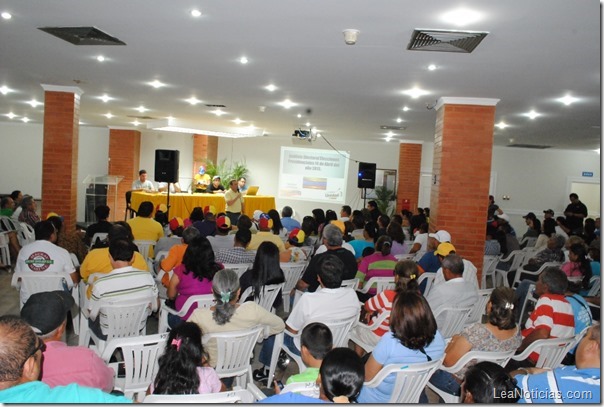 asamblea 20-4-2013 (61)1