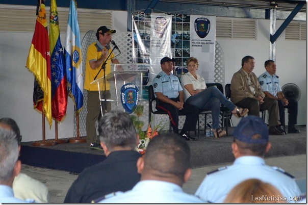 capriles-policia-3