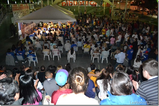 chacao-vota-por-capriles