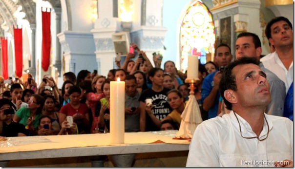 henrique-capriles-radonski-desde-la-basilica-de-la-virgen-del-valle-margarita (15)