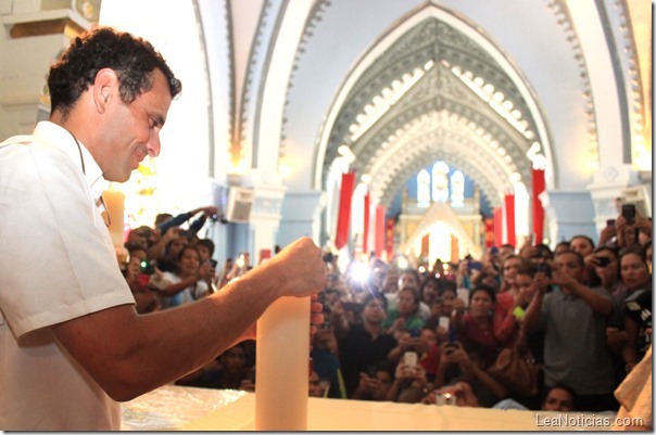 henrique-capriles-radonski-desde-la-basilica-de-la-virgen-del-valle-margarita (5)